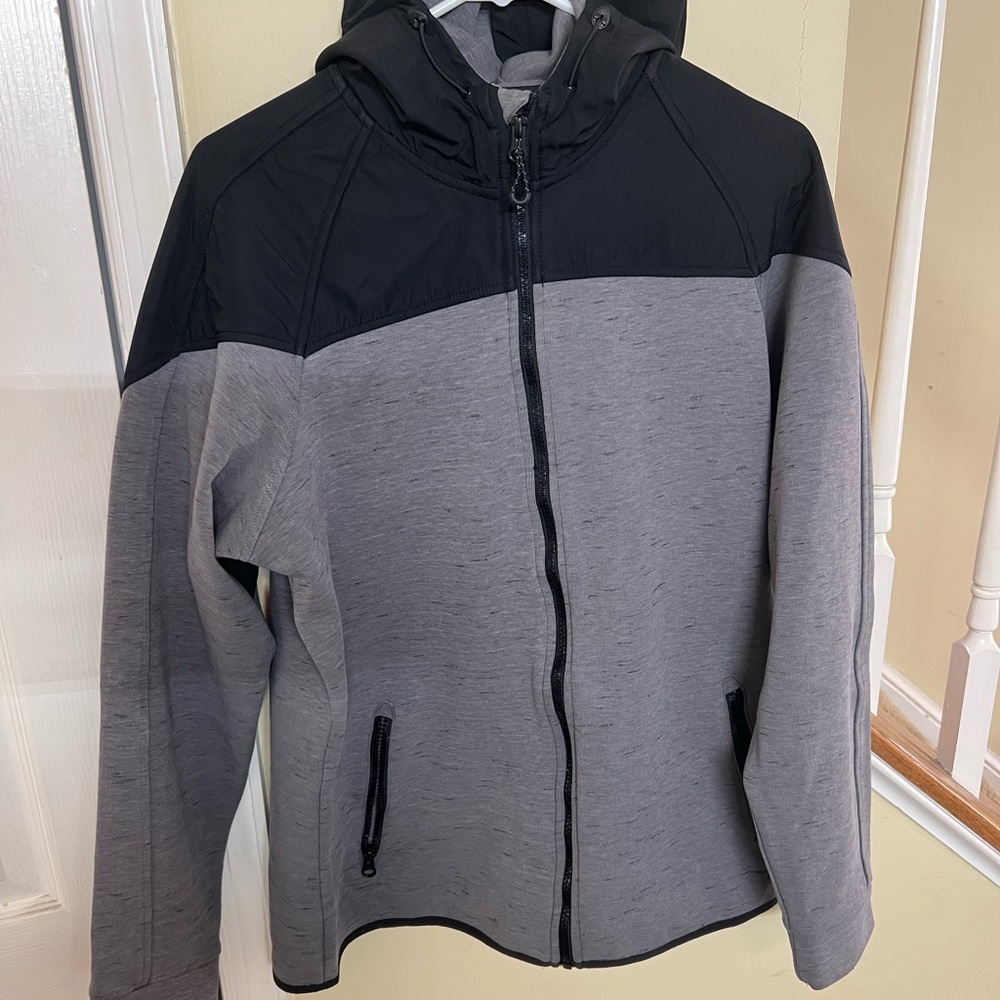 Road runner sports tech jacket